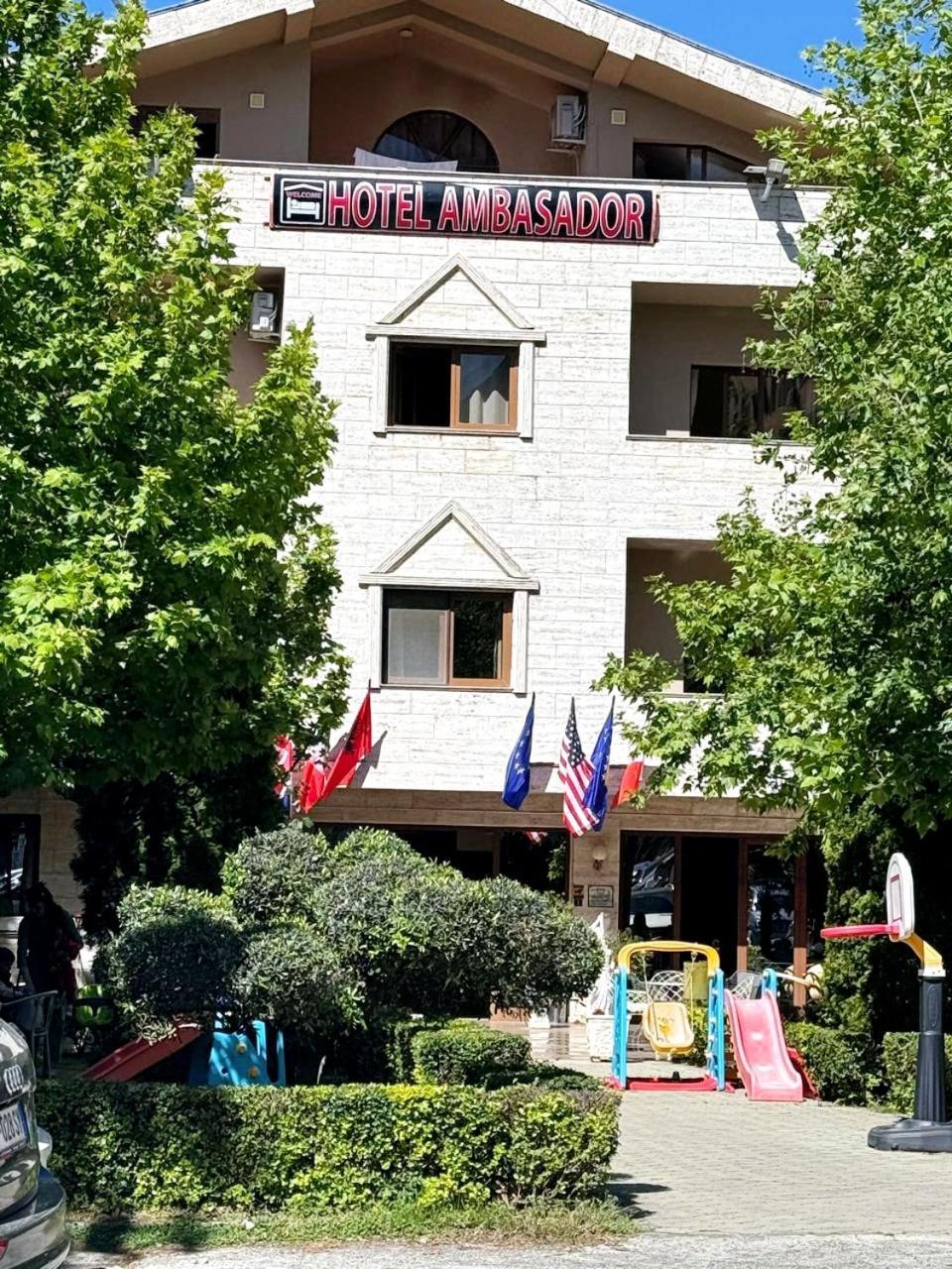 Hotel Ambasador Garden Lezhe Luaran gambar